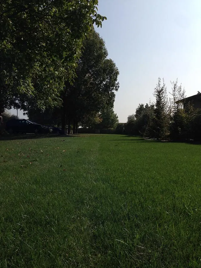 Le Rondini Bed & Breakfast Bagnolo Mella 0*,