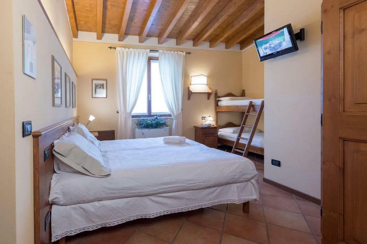 Le Rondini Bed & Breakfast Bagnolo Mella İtalya