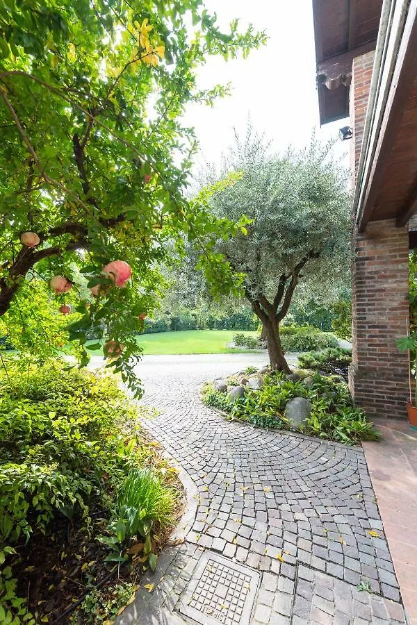 Le Rondini Bed & Breakfast Bagnolo Mella 0*,  İtalya