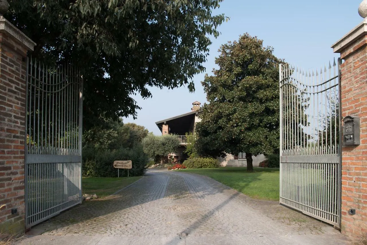 Le Rondini Bed & Breakfast Bagnolo Mella 0*,